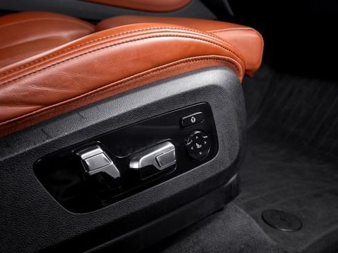 Used 2024 BMW X7 M60i w/ Executive Package AWD/4WD image 59