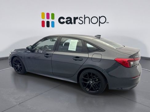Used 2024 Honda Civic Sport image 3