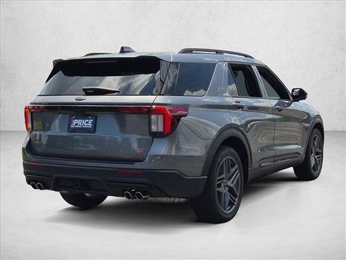 Used 2025 Ford Explorer ST AWD/4WD image 5