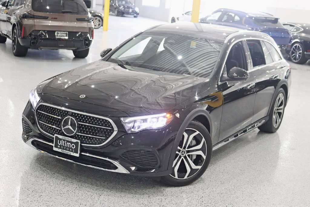 Used 2025 Mercedes-Benz E 450 4MATIC All-Terrain Wagon w/ Leather Package image 5