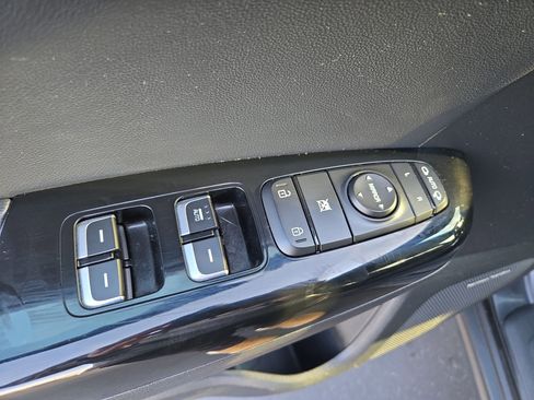 Used 2020 Kia Sportage EX w/ EX Technology Package image 15