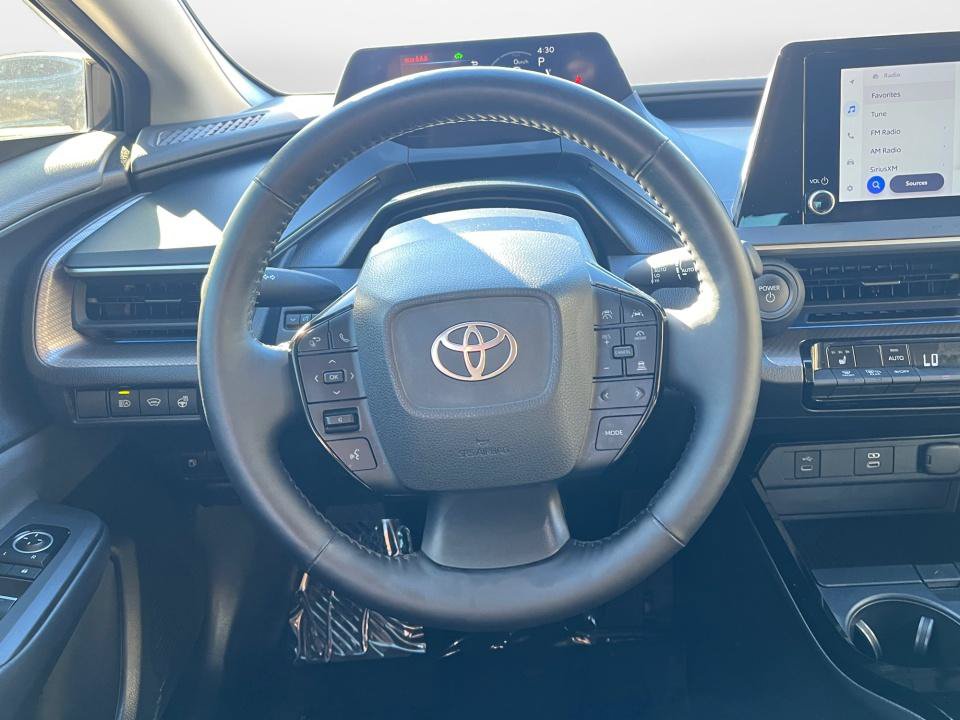 Used 2025 Toyota Prius XLE FWD image 10