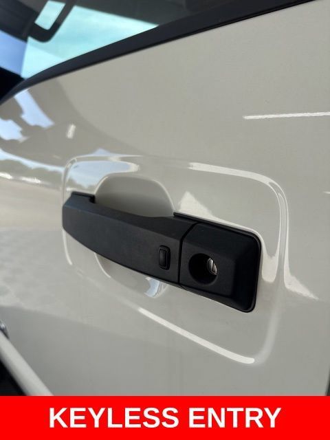 Certified 2024 Nissan Titan SV w/ SV Convenience Package RWD image 2