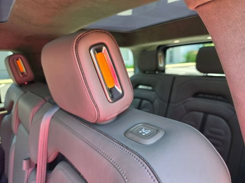 Used 2023 Rivian R1S Launch Edition AWD/4WD image 37