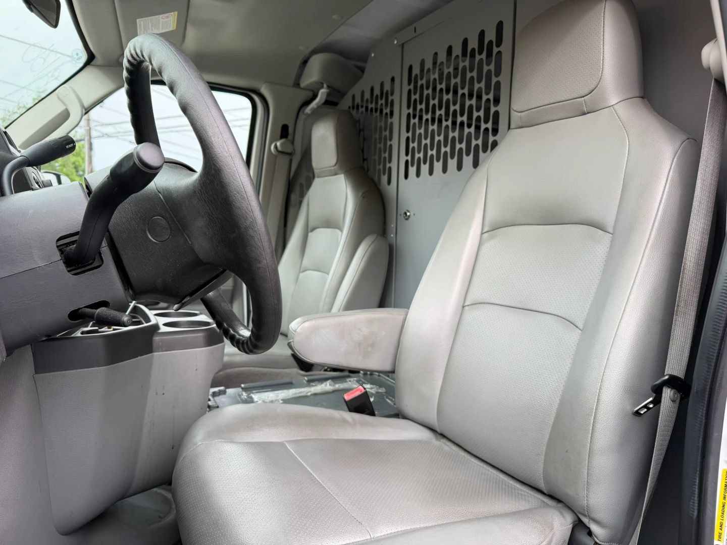 Used 2014 Ford E-150 and Econoline 150 w/ Commercial Cargo Van Package RWD image 10