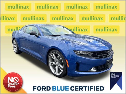 Used 2022 Chevrolet Camaro LT w/ RS Package RWD image 1