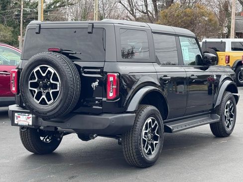 New 2025 Ford Bronco Outer Banks image 16