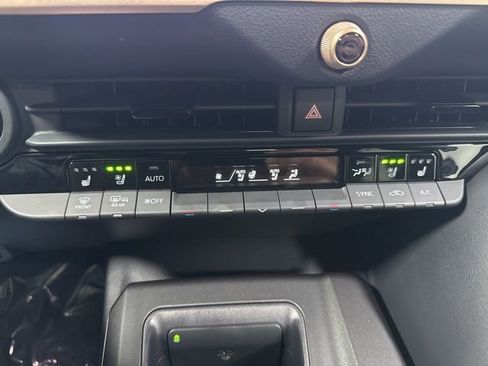 Used 2023 Toyota Crown XLE image 19