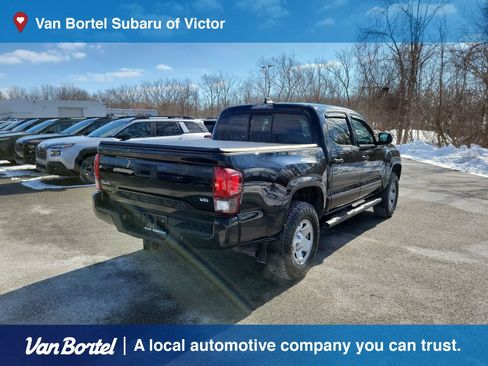 Used 2022 Toyota Tacoma SR image 5