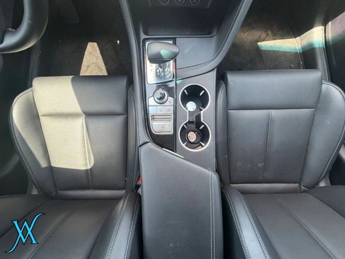 Used 2025 Genesis G70 2.5T RWD image 27