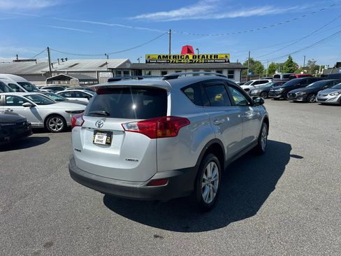 Used 2013 Toyota RAV4 Limited FWD image 8