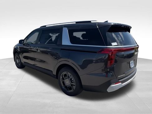 New 2026 Kia Carnival EX FWD image 6