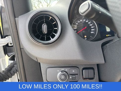 Used 2025 Mercedes-Benz Sprinter 2500 image 16