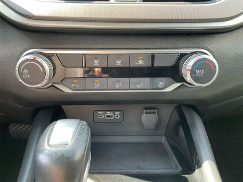 Used 2024 Nissan Altima 2.5 SR image 22