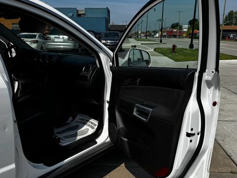 Used 2015 Chevrolet Captiva Sport LS FWD image 14
