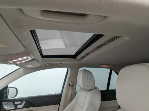 Used 2020 Mercedes-Benz GLE 350 4MATIC w/ Premium Package image 14