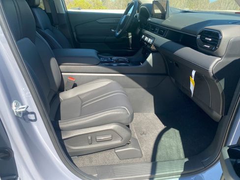 Certified 2026 Honda Pilot Touring image 32