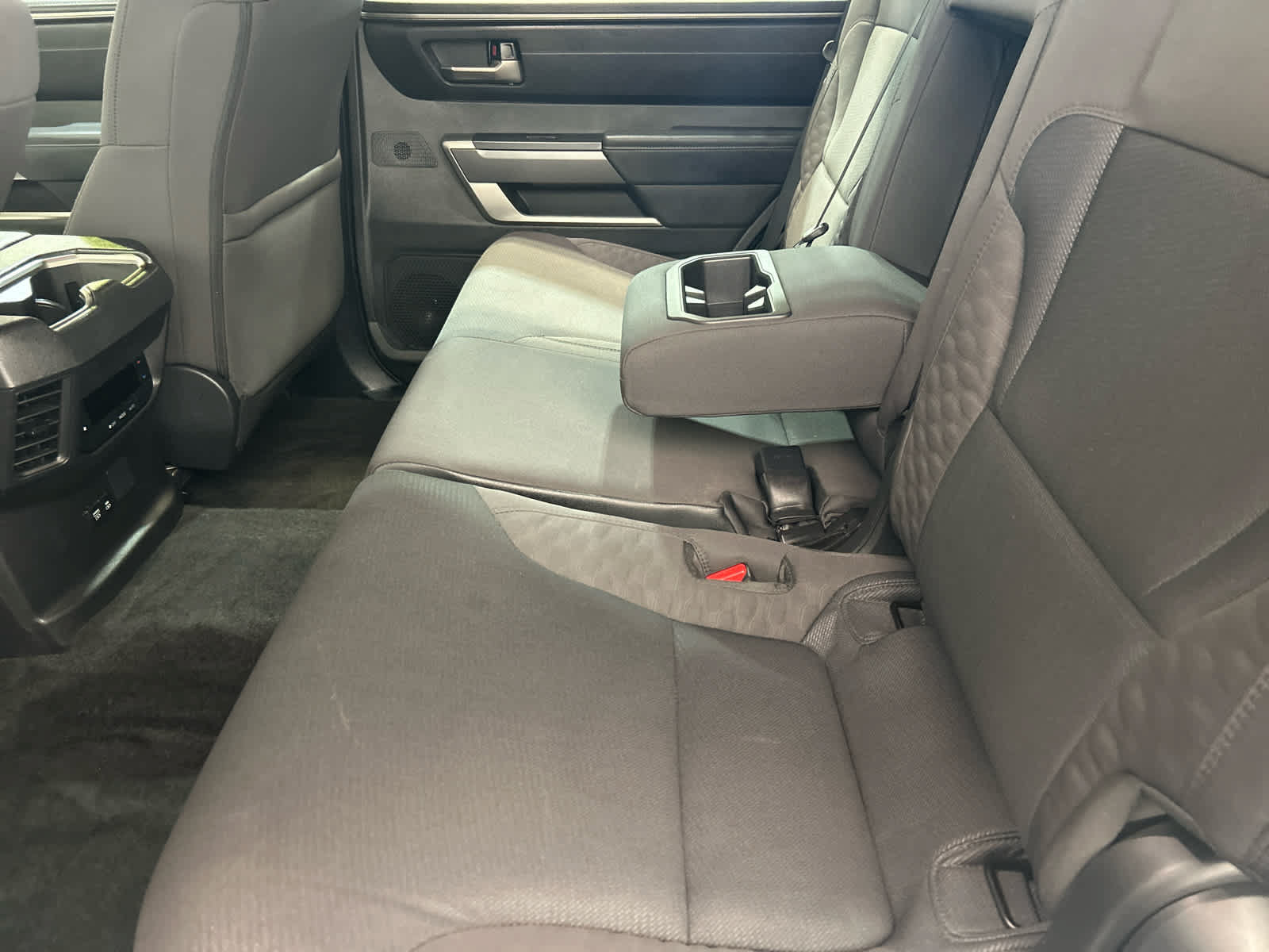 Used 2025 Toyota Sequoia SR5 AWD/4WD image 10