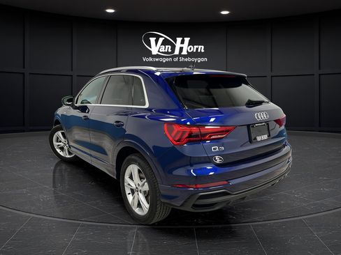 Used 2024 Audi Q3 2.0T Premium w/ Convenience Package AWD/4WD image 5