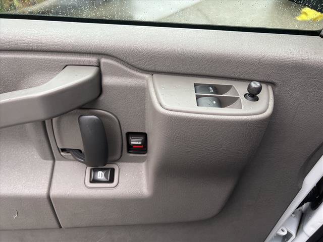 Used 2020 GMC Savana 2500 w/ Driver Convenience Package RWD image 9