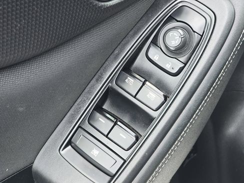 Used 2023 Subaru Forester Premium image 26