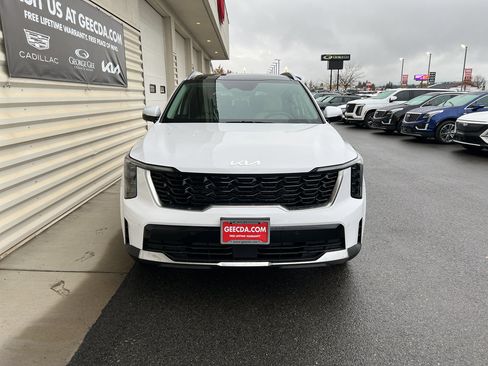 New 2026 Kia Sorento S image 2