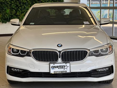 Used 2018 BMW 530e xDrive image 9