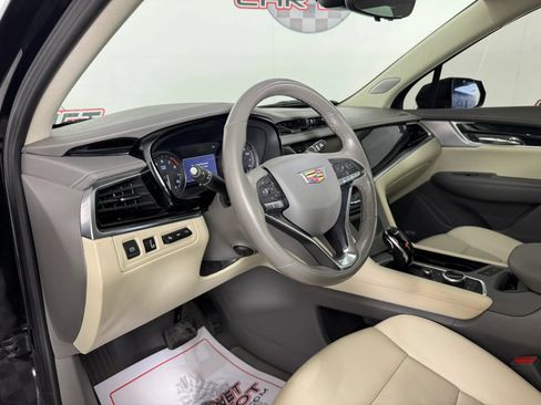 Used 2024 Cadillac XT6 Premium Luxury w/ Technology Package AWD/4WD image 10