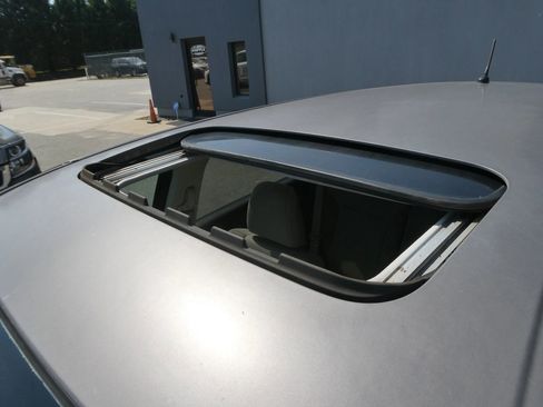 Used 2012 Honda CR-V EX image 10