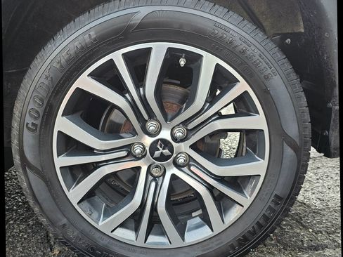 Used 2023 Mitsubishi Outlander Sport SE image 33