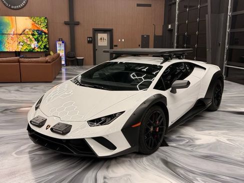 Used 2024 Lamborghini Huracan Sterrato AWD/4WD image 19