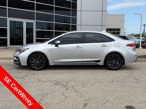 Used 2025 Toyota Corolla SE FWD image 6