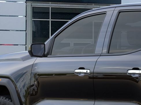 New 2026 GMC Canyon Denali w/ LPO, Denali Black Edition AWD/4WD image 36