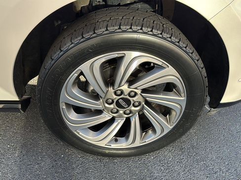 Used 2022 Lincoln Navigator L Reserve image 36