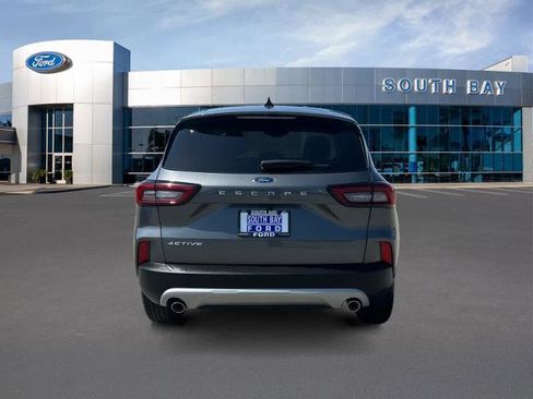 Certified 2025 Ford Escape Active FWD image 4