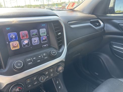 Used 2018 GMC Acadia SLT FWD image 23