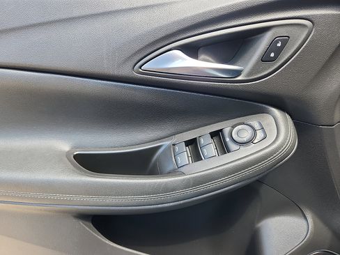Used 2023 Buick Encore GX Preferred FWD image 12