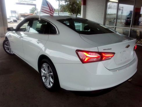 Used 2022 Chevrolet Malibu LT image 4