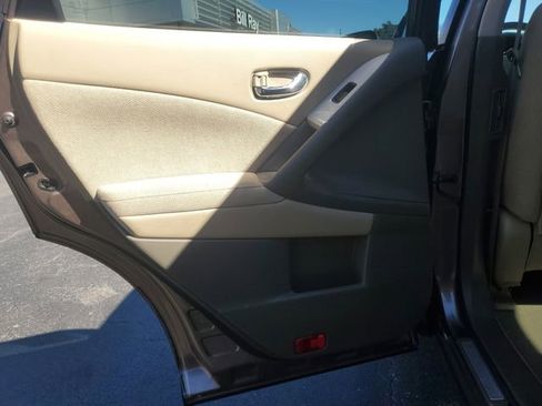 Used 2012 Nissan Murano SV image 9