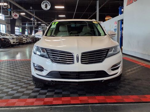 Used 2017 Lincoln MKC Select image 2