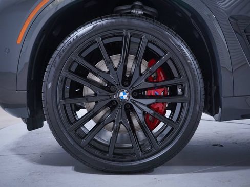 Used 2026 BMW X5 M60i AWD/4WD image 2