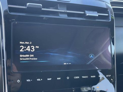 Used 2023 Hyundai Tucson Limited AWD/4WD image 13