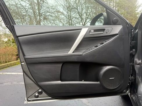 Used 2012 MAZDA MAZDA3 i Grand Touring w/ Tech Pkg image 19