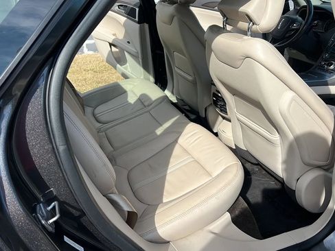 Used 2017 Lincoln MKZ Select w/ Select Plus Package image 18