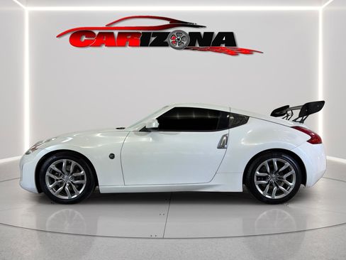 Used 2014 Nissan 370Z Coupe RWD image 6