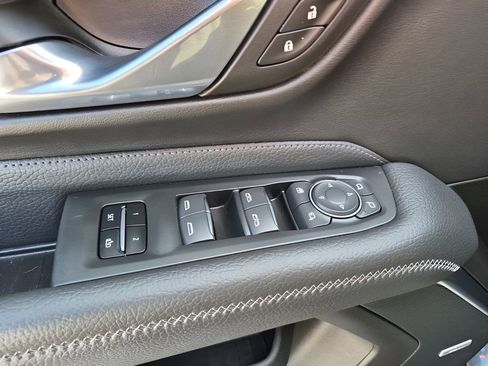 Used 2021 GMC Yukon Denali image 28