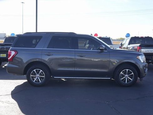 Certified 2021 Ford Expedition XLT image 5