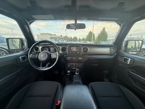 Used 2020 Jeep Wrangler Unlimited Sport AWD/4WD image 2