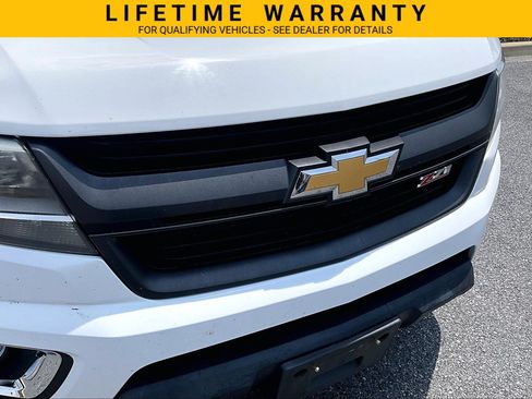 Used 2018 Chevrolet Colorado Z71 AWD/4WD image 5