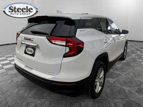 Used 2023 GMC Terrain SLE image 5